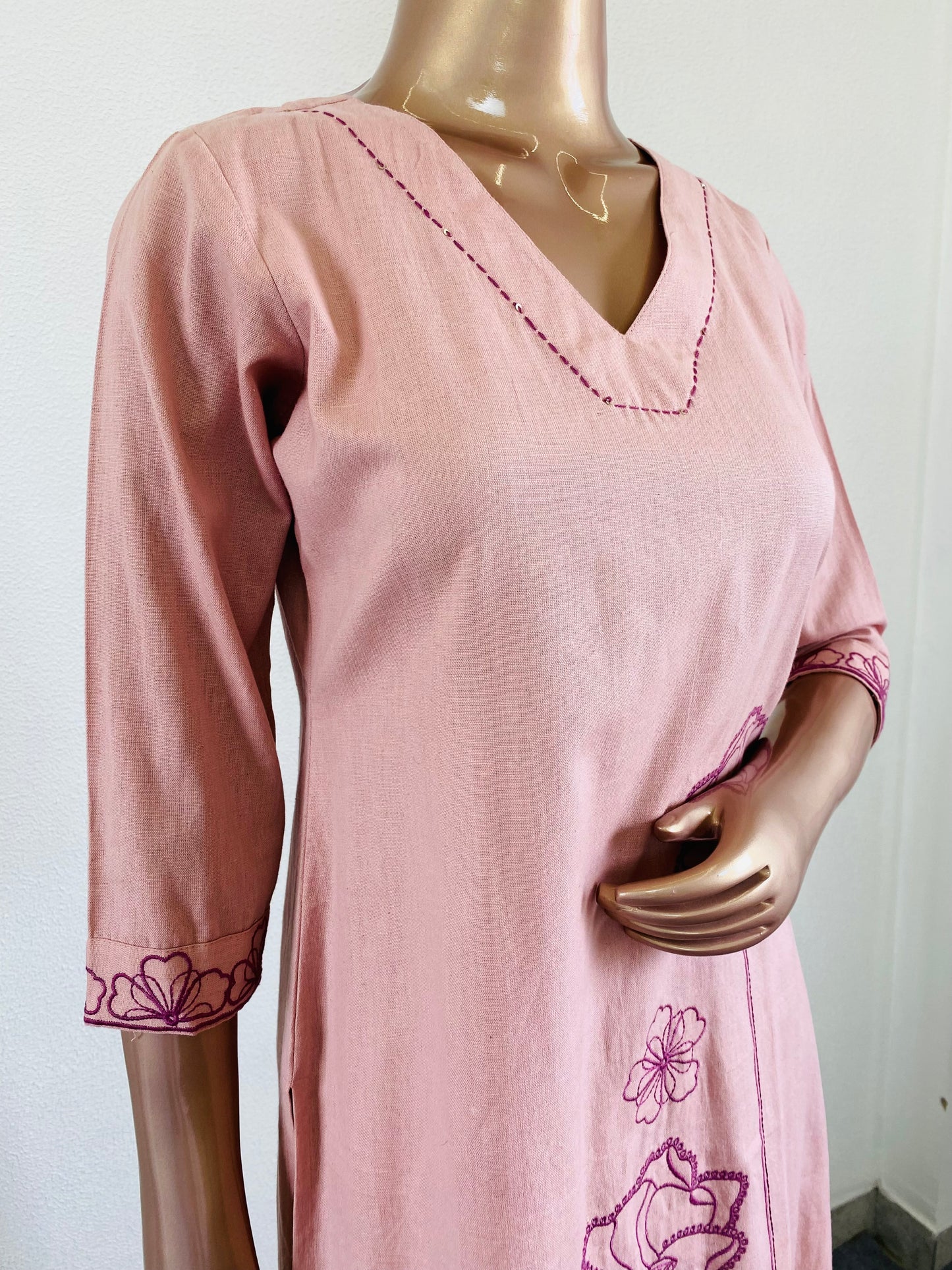 Embroidered Cotton Flex Kurta Pant Set