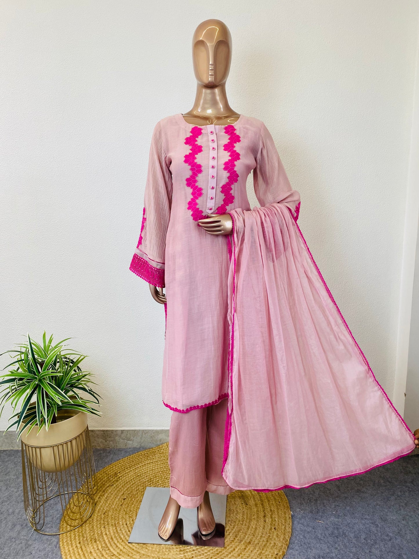Mul Chanderi Suit Set with Appliqué & Lace Work