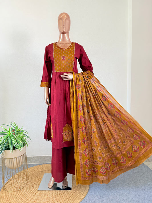 Patch work Gamthi Style Suit Set