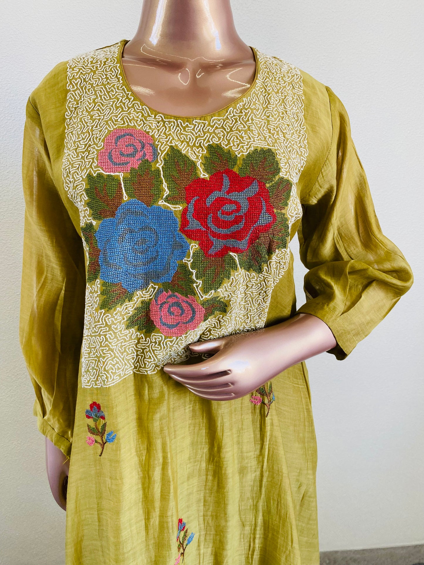 Embroidered Yoke Mul Chanderi Suit Set