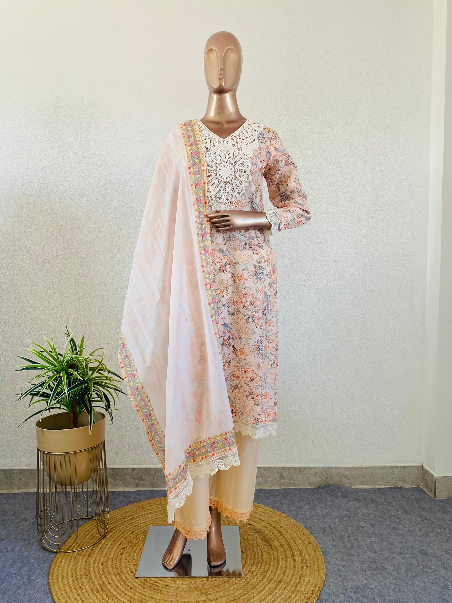 Cotton Linen Suit Set with Lace Work