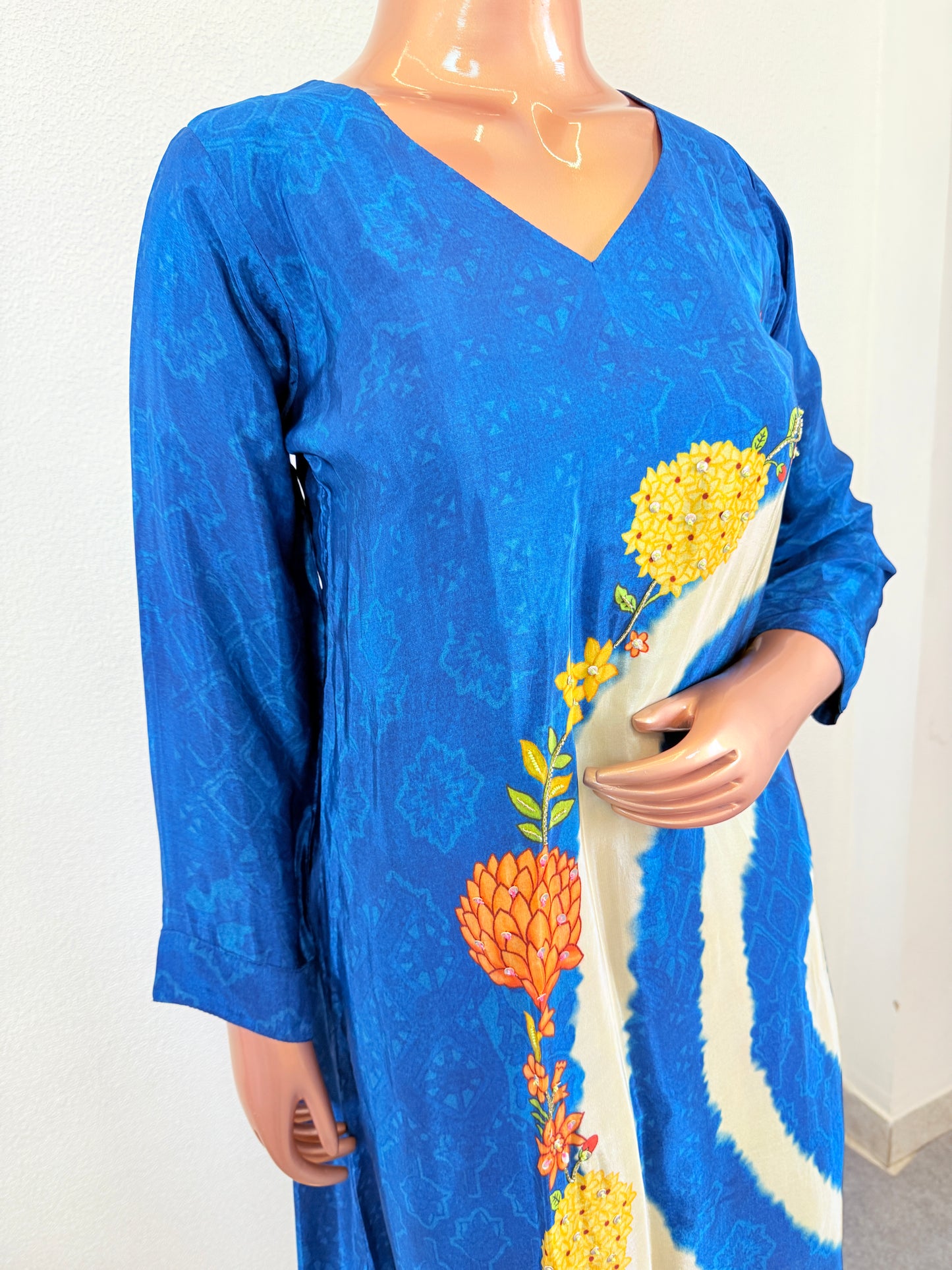 Digitally Printed Crepe Kurta Pant Set