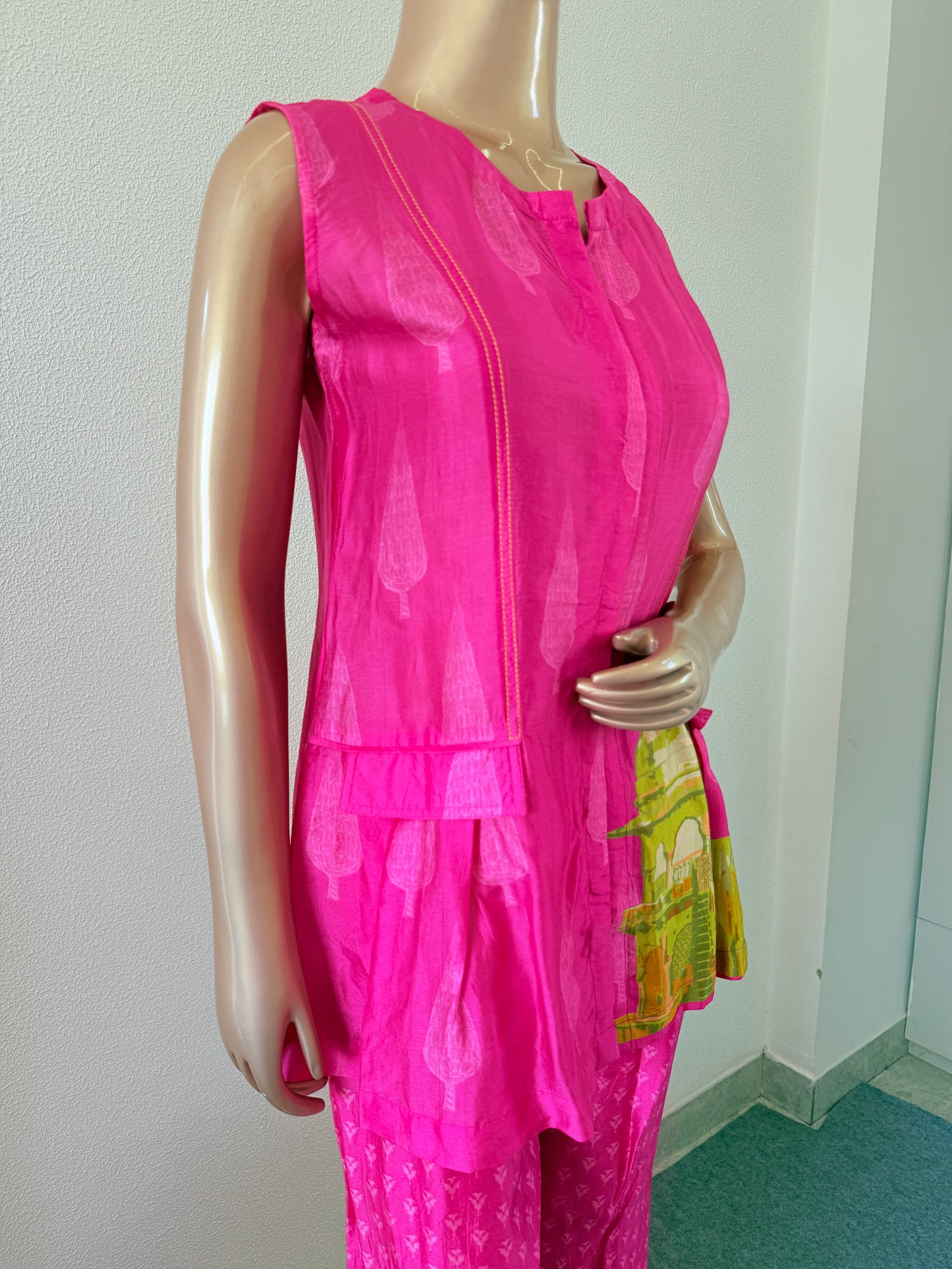 Silk Print Sleevless Top and Palazzo Set