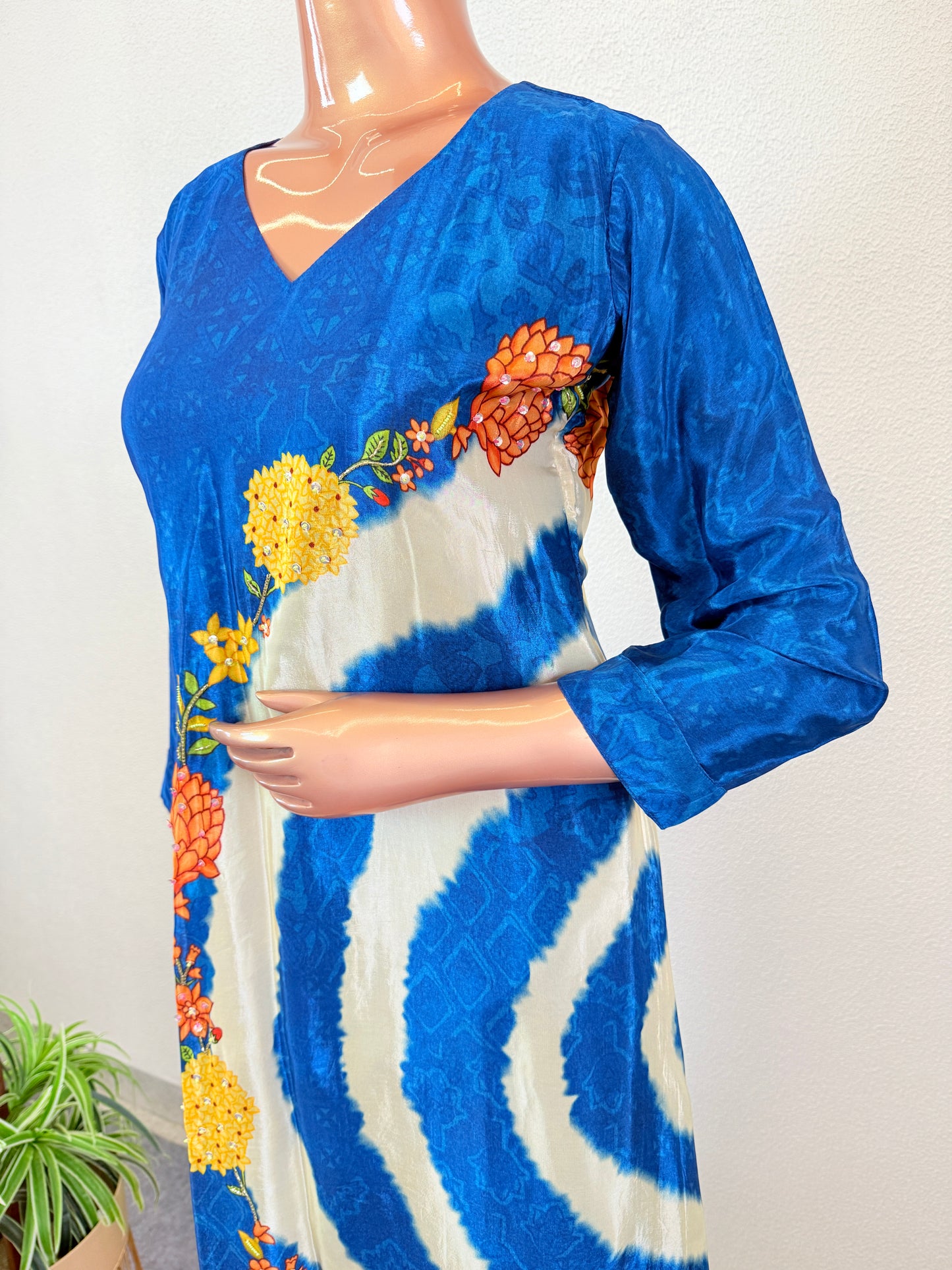 Digitally Printed Crepe Kurta Pant Set