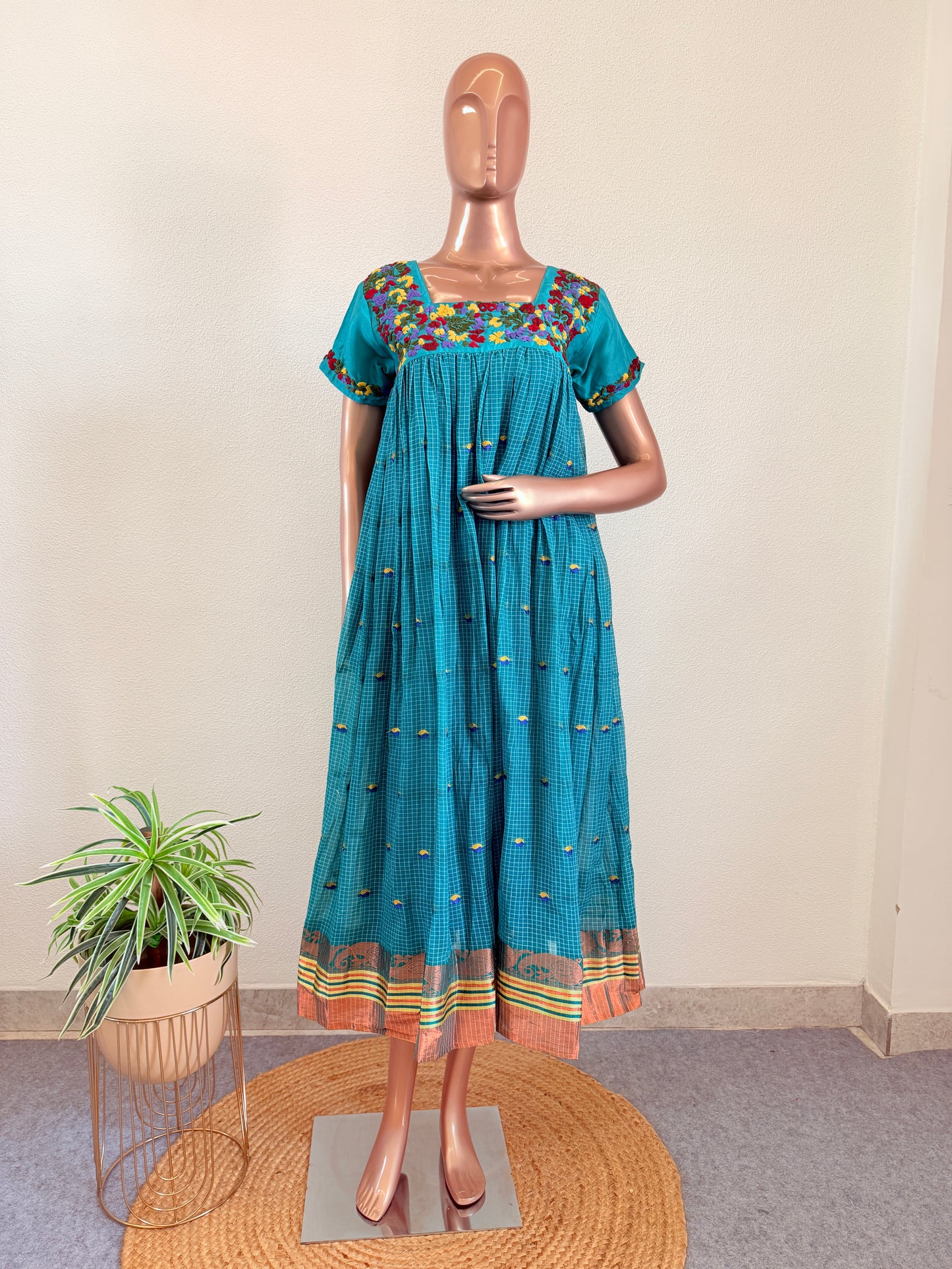 Handloom Jamdani Tunic with Handwork on Square Neckline