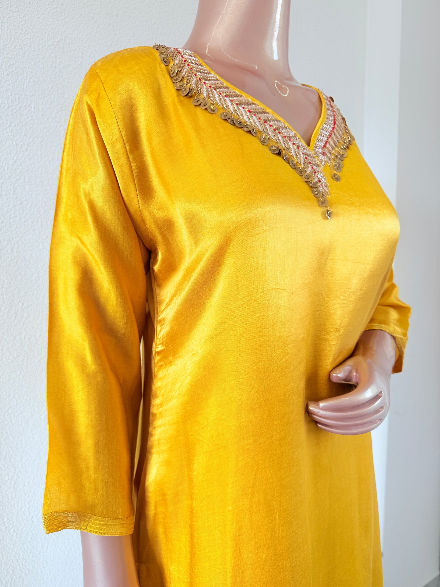 Gajji Silk Lagdi Patta Suit Set with Lehariya Dupatta