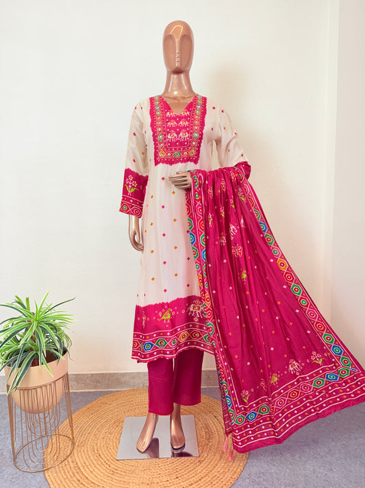 Patola Print Dola Silk Suit Set