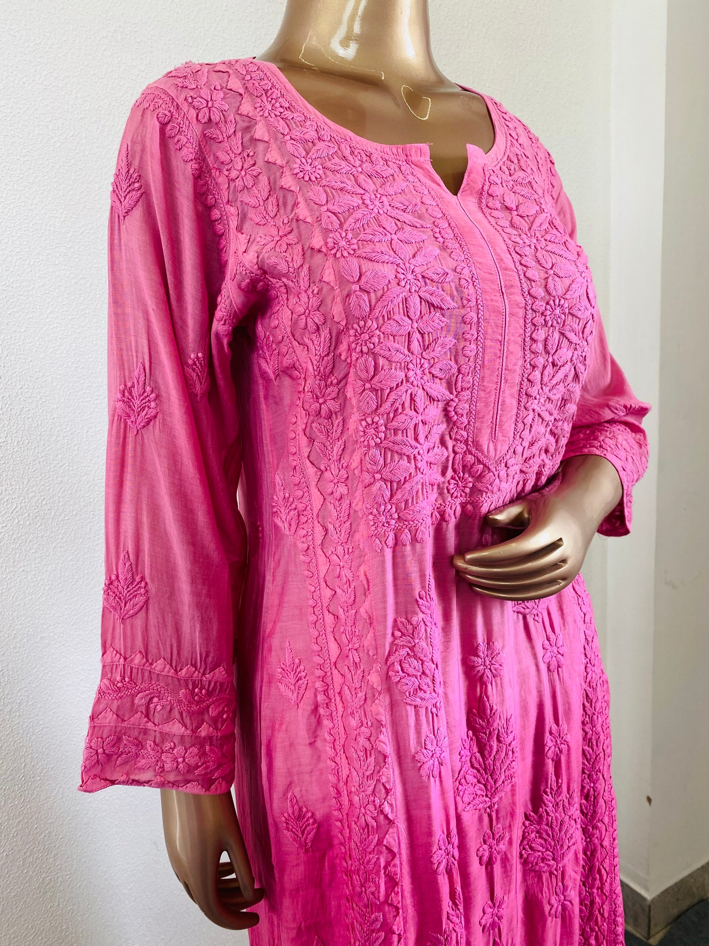 Muslin Ombre Chikankari Kurta Pant Set- Pink