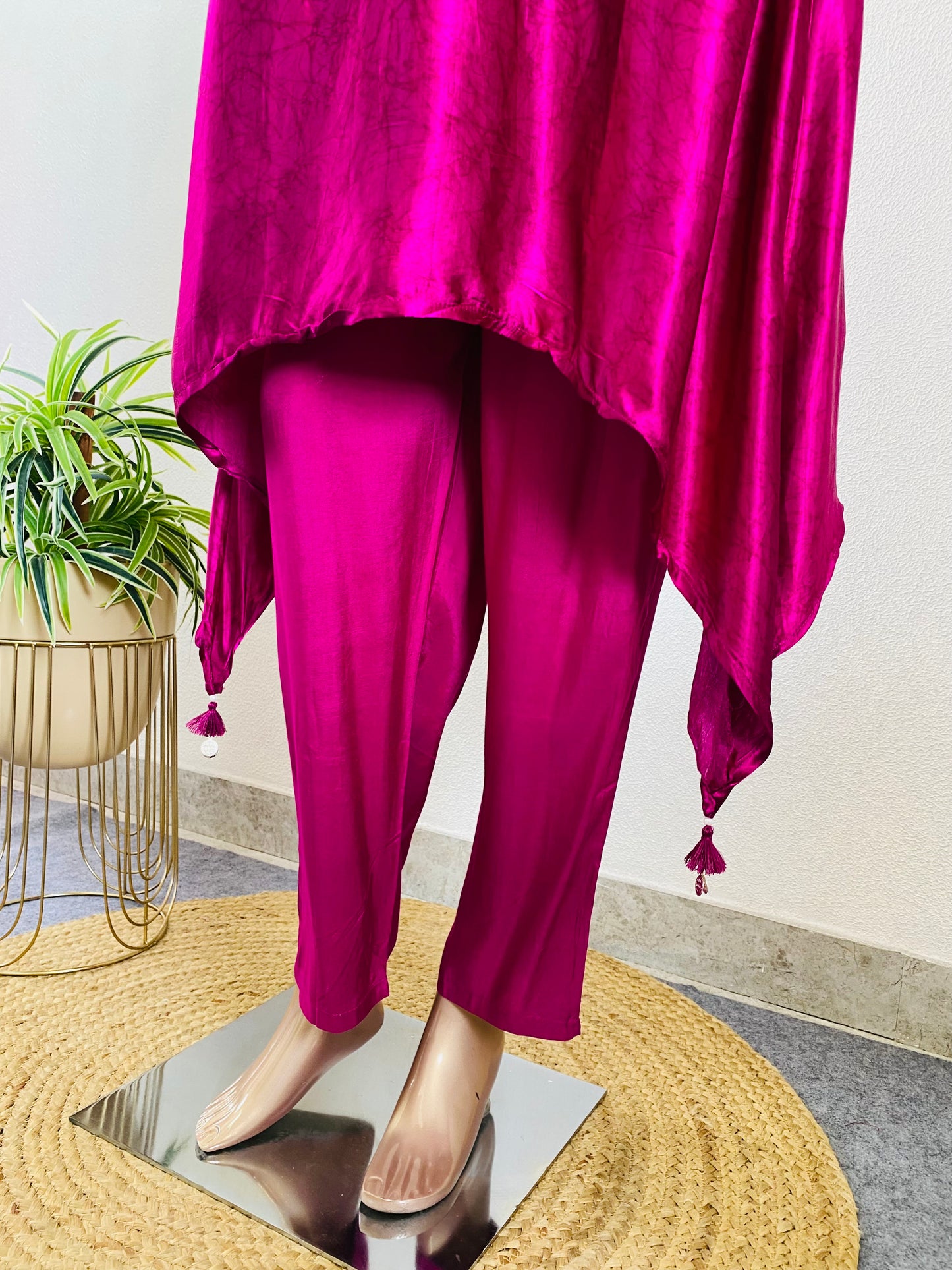 Bandhani Gajji Silk Kurta Pant Set - Wine