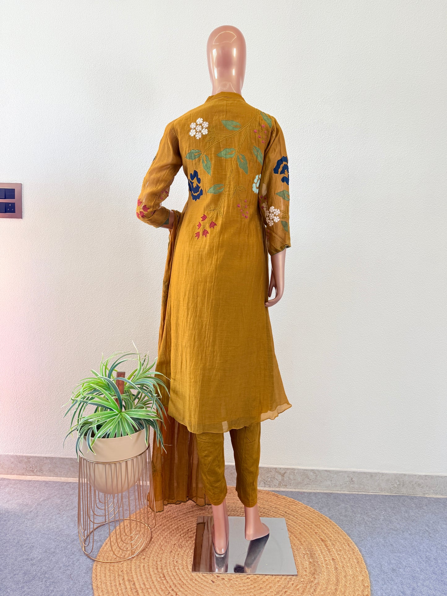 Mul Chanderi Suit Set with Appliqué Work
