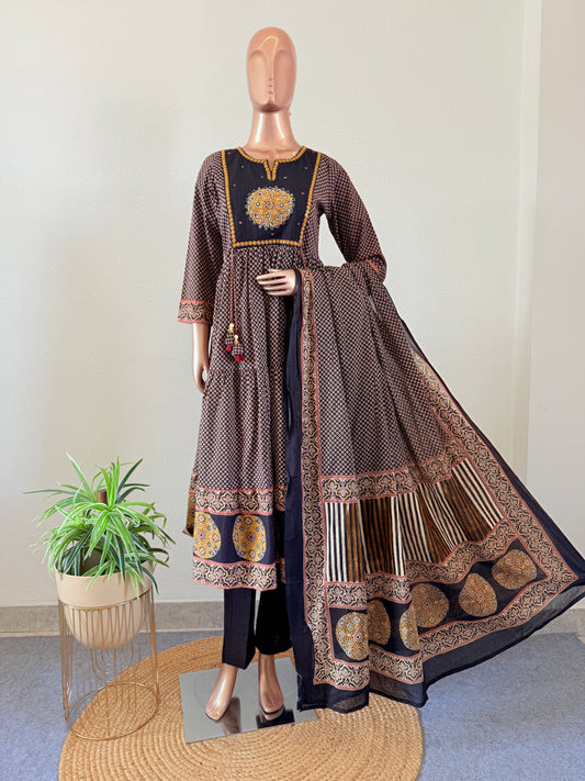 Tiered Pattern Cotton Printed Frock Suit