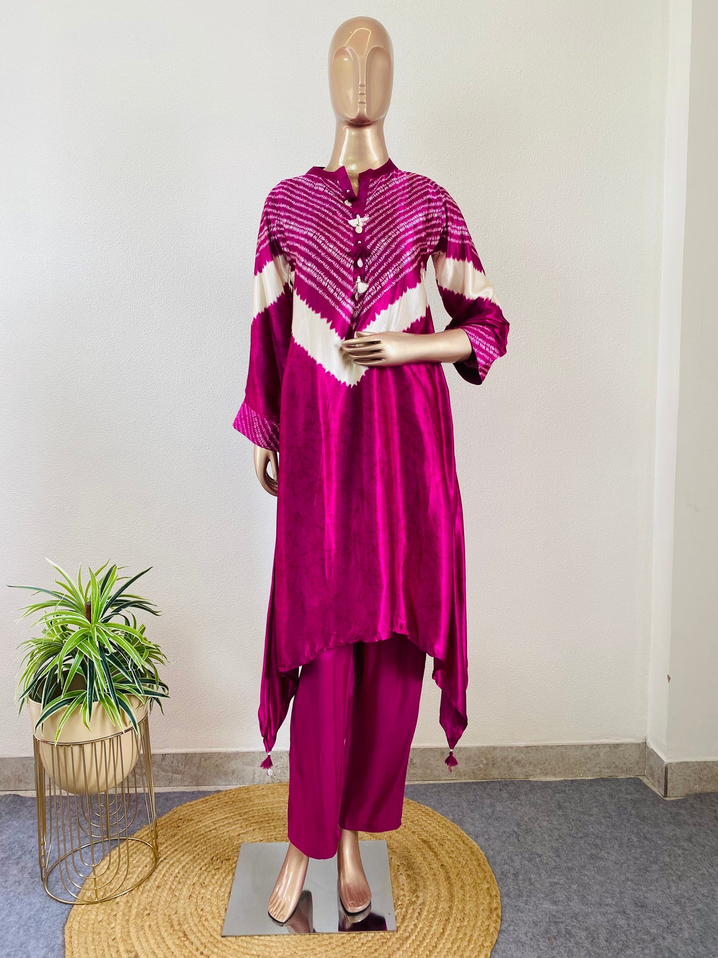 Bandhani Gajji Silk Kurta Pant Set - Wine