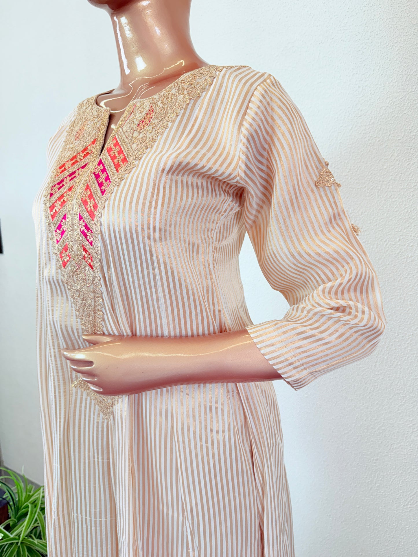 Tissue Suit Set with Zari Work