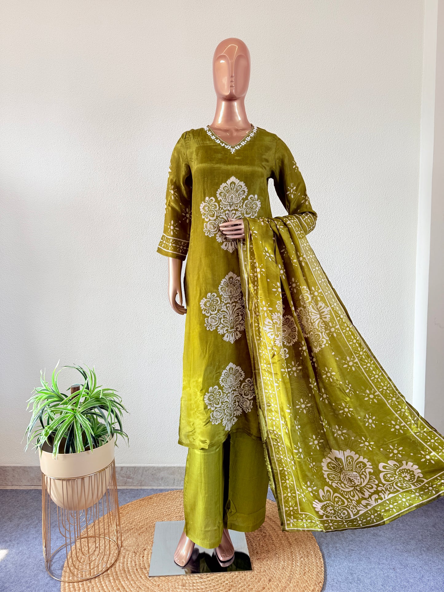 Digitally Printed Crepe Suit Set