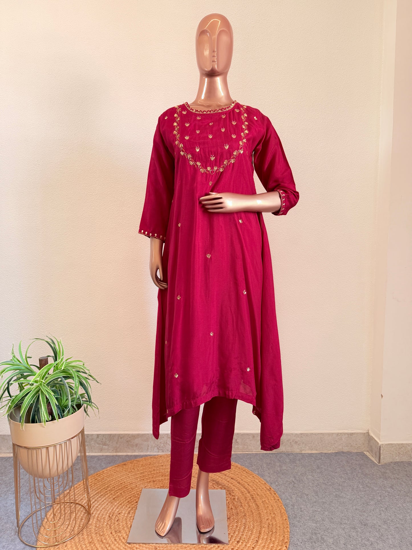 Hand Embroidered Dola Silk Suit Set with Dual Shade Organza Dupatta