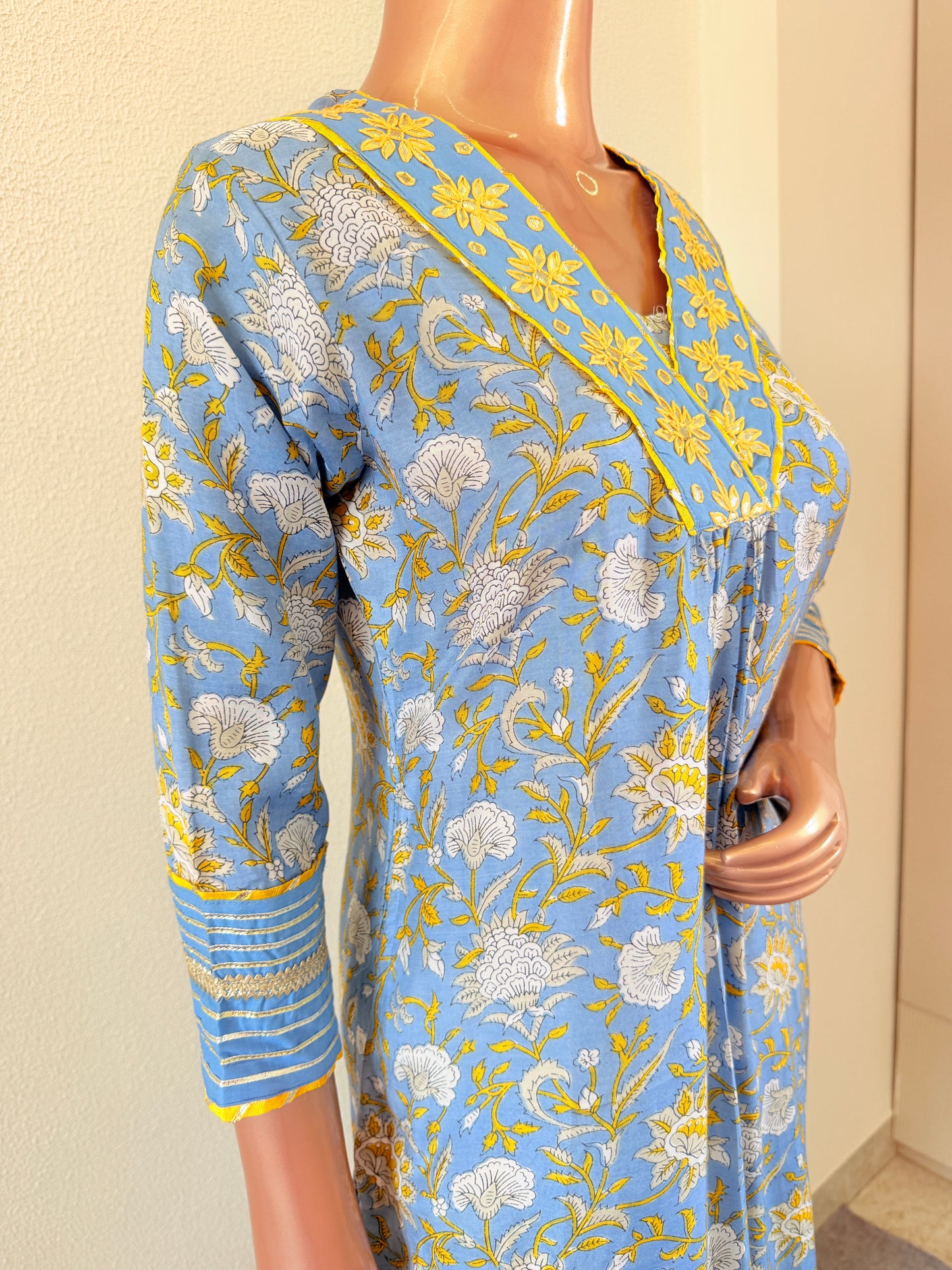 Muslin Hand Block Suit Set with Kota Doria Lehriya Dupatta