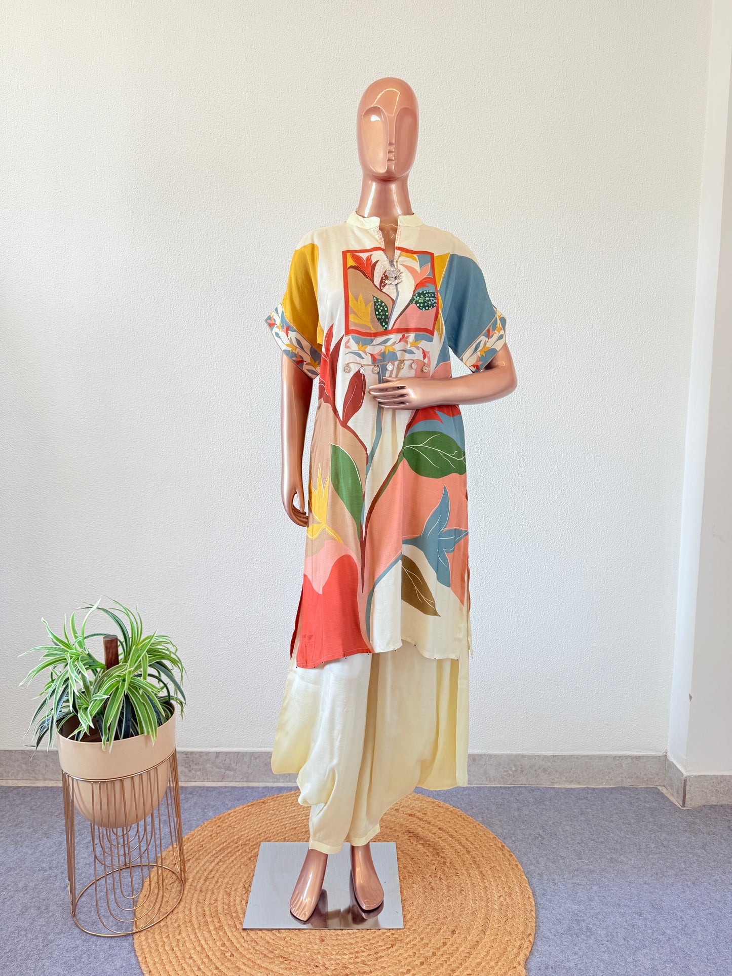 Abstract Print Muslin Kurta Pant Set