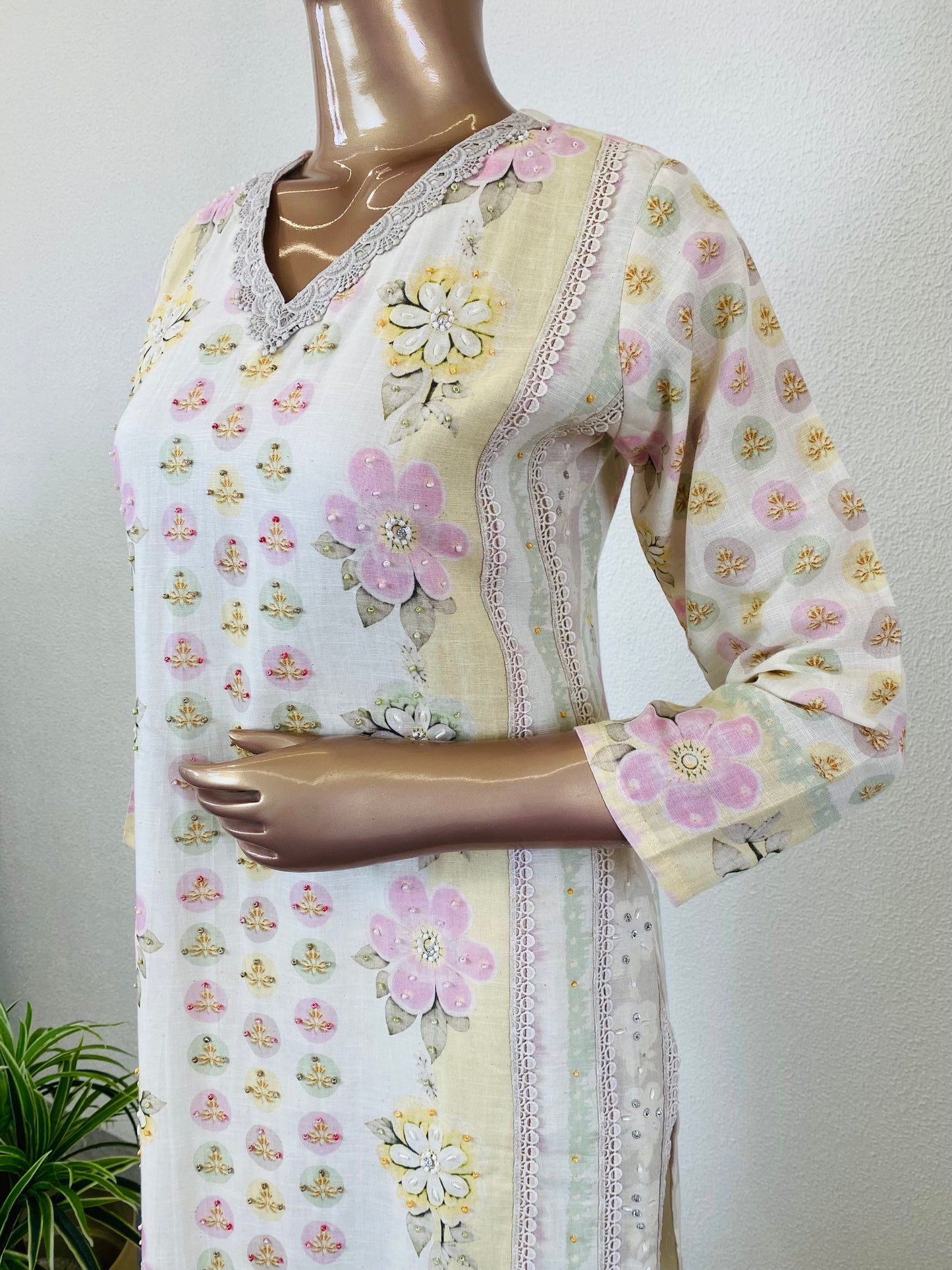 Pure Linen Digitally Printed Suit Set with Pearl Work