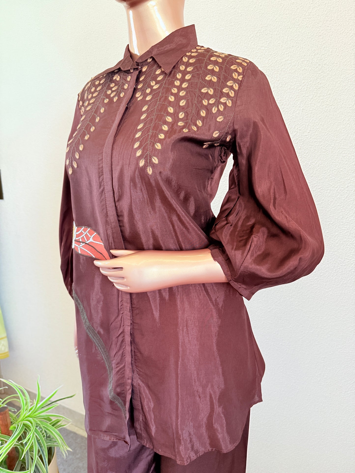 Pelican Motif Dola Silk Coord Set