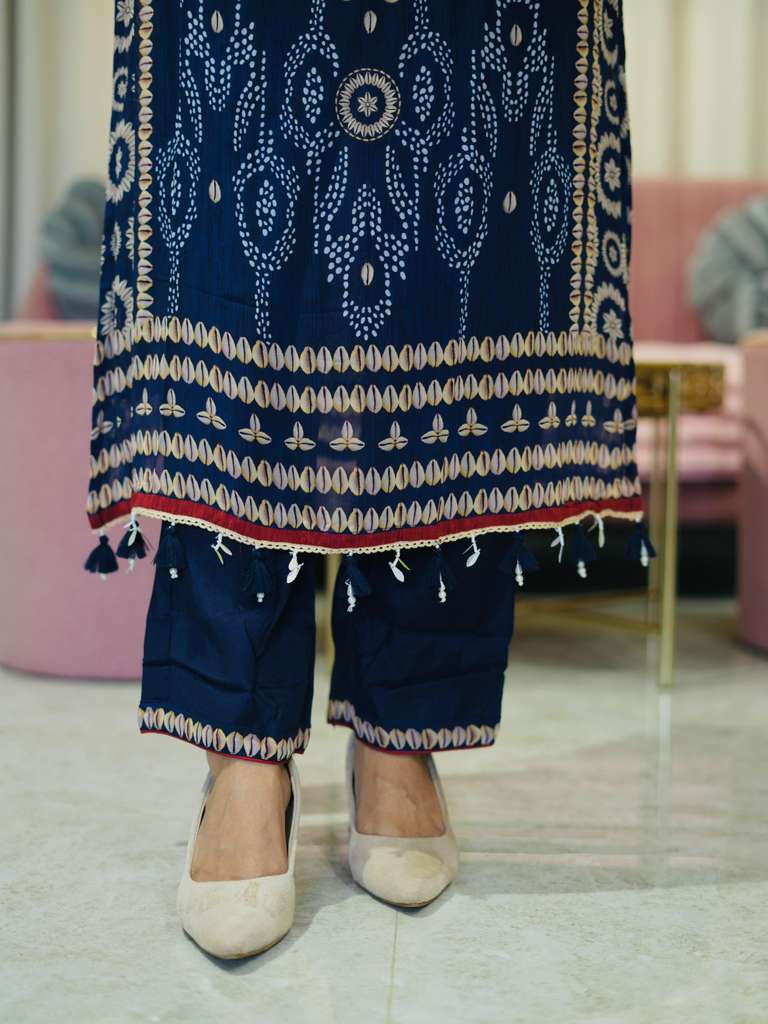 Shell Printed Premium Georgette Suit Set- Blue