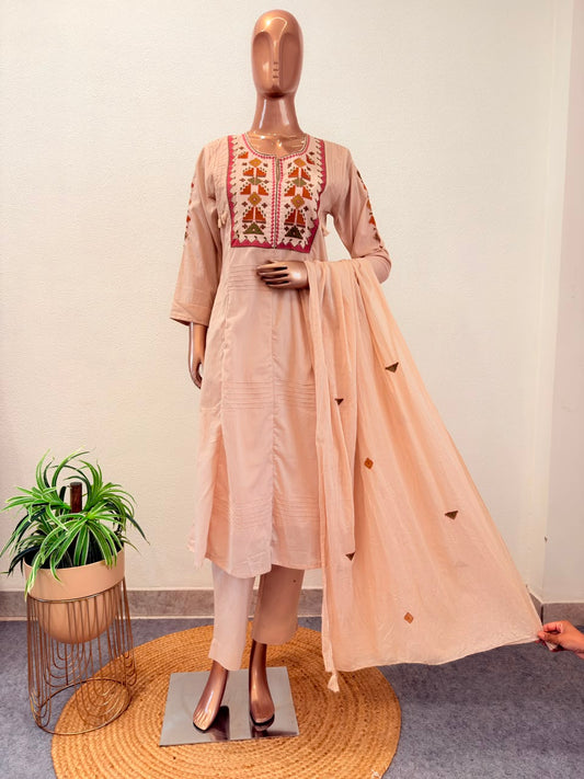 Silly Cotton Suit Set with Embroidered Yoke
