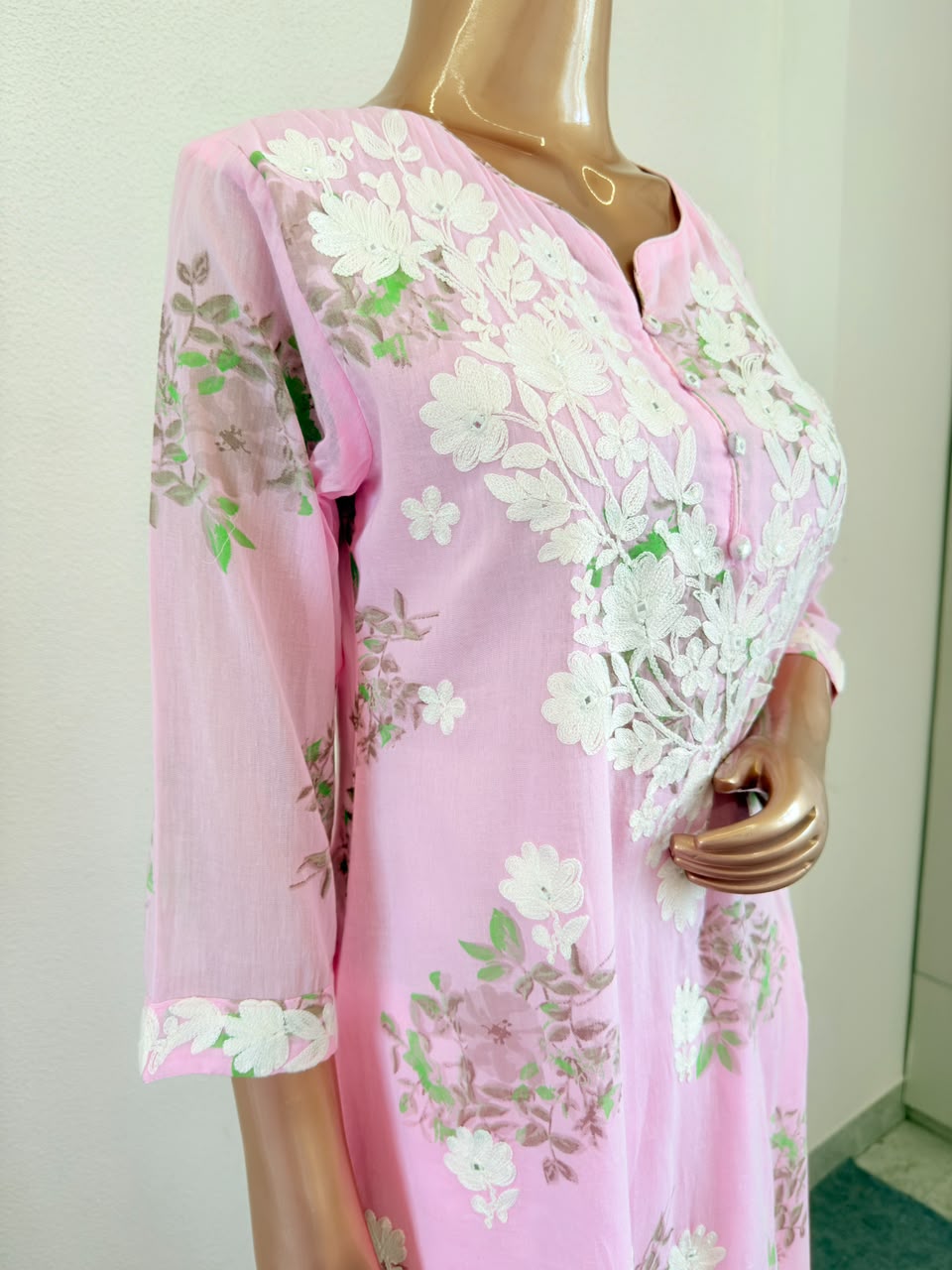 Floral Print Mul Cotton Suit Set with Aari work