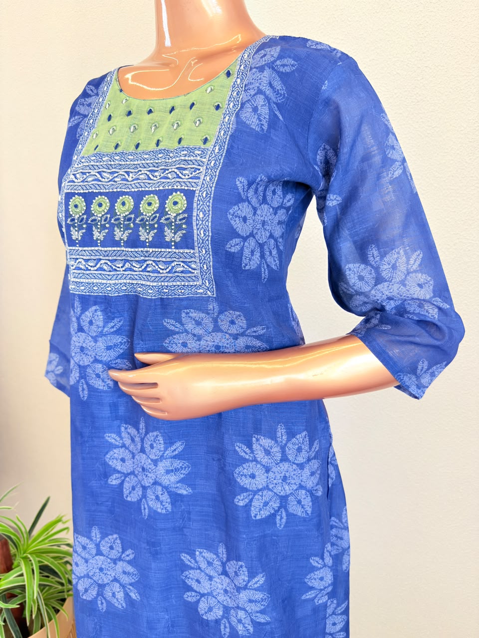 Chanderi Linen Printed Straight Suit