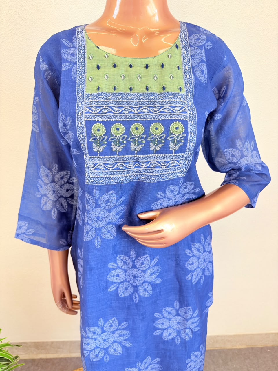 Chanderi Linen Printed Straight Suit