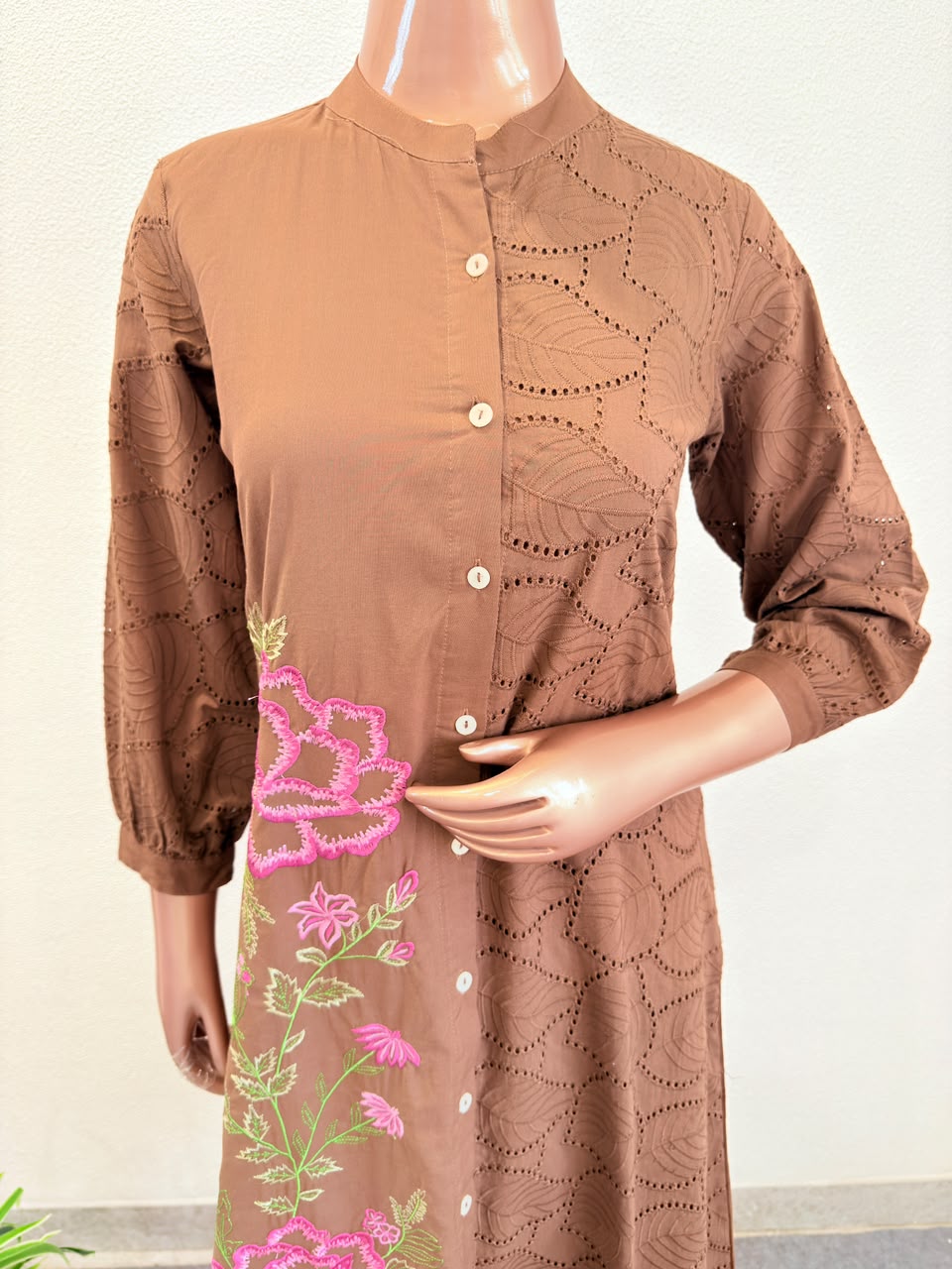 Schifili Cotton Kurta Pant Set with Embroidery