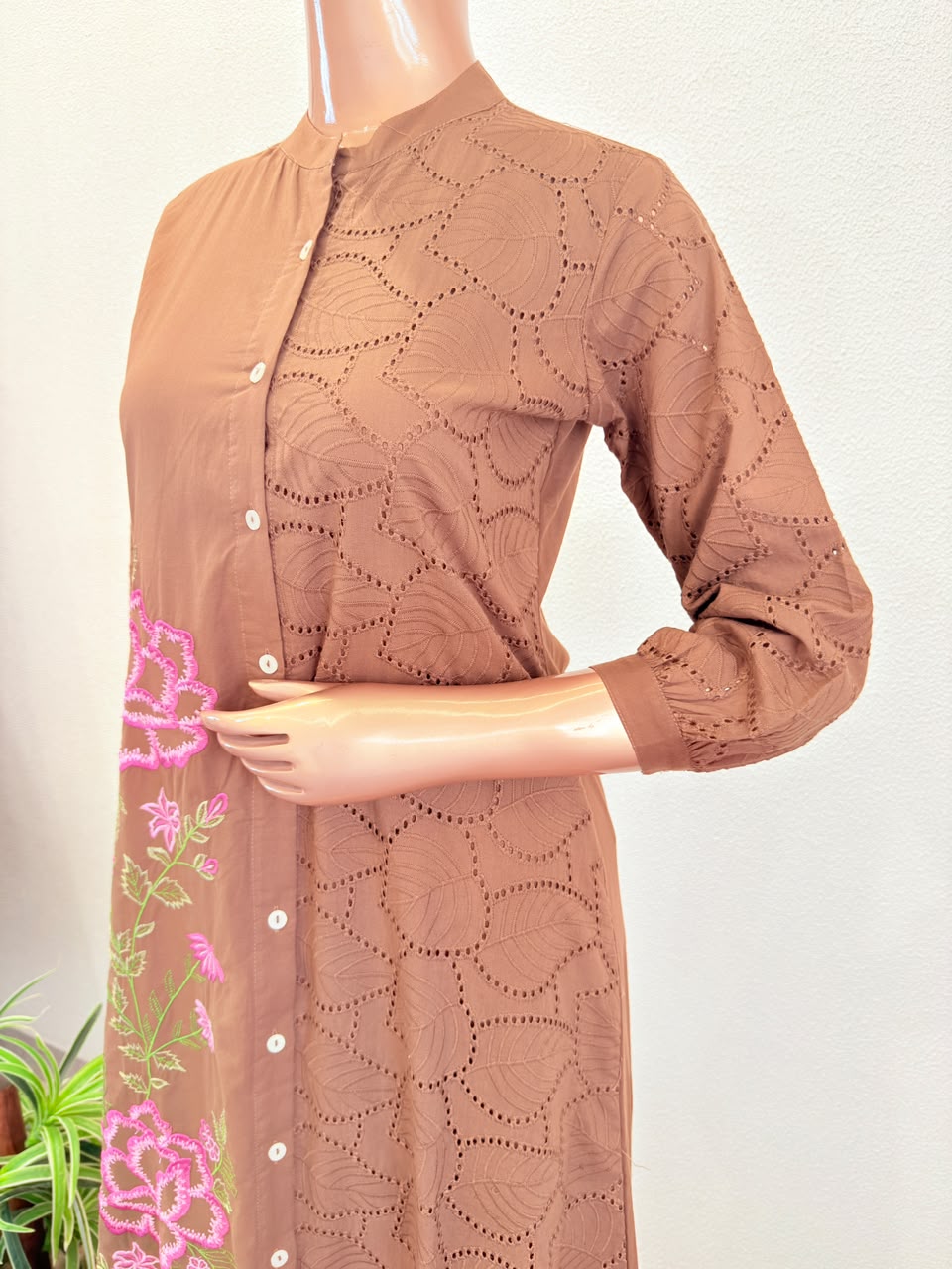 Schifili Cotton Kurta Pant Set with Embroidery