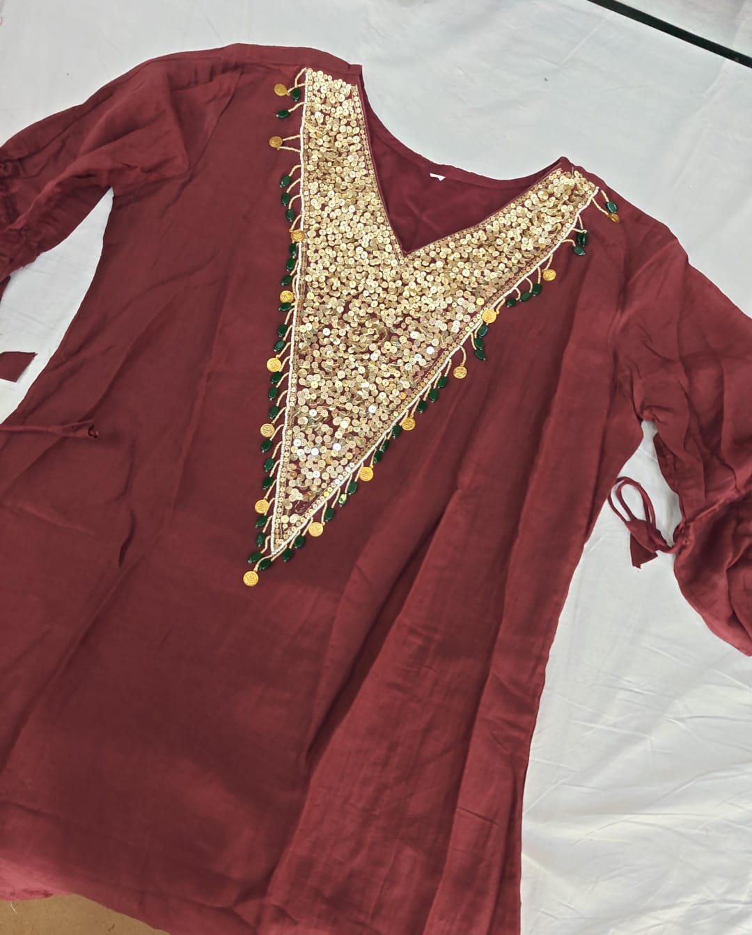 Mul Chanderi Gold Sequin V-Yoke Coord Set