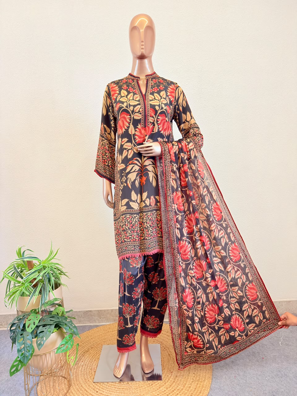 Floral Print Crepe Short Suit with Salwar & Dupatta- Black