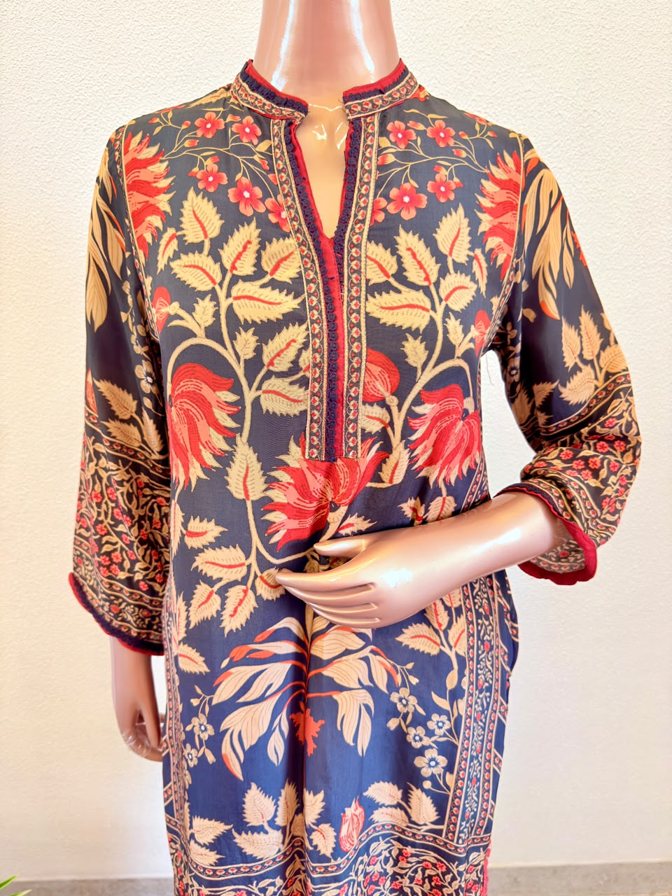 Floral Print Crepe Short Suit with Salwar & Dupatta- Black