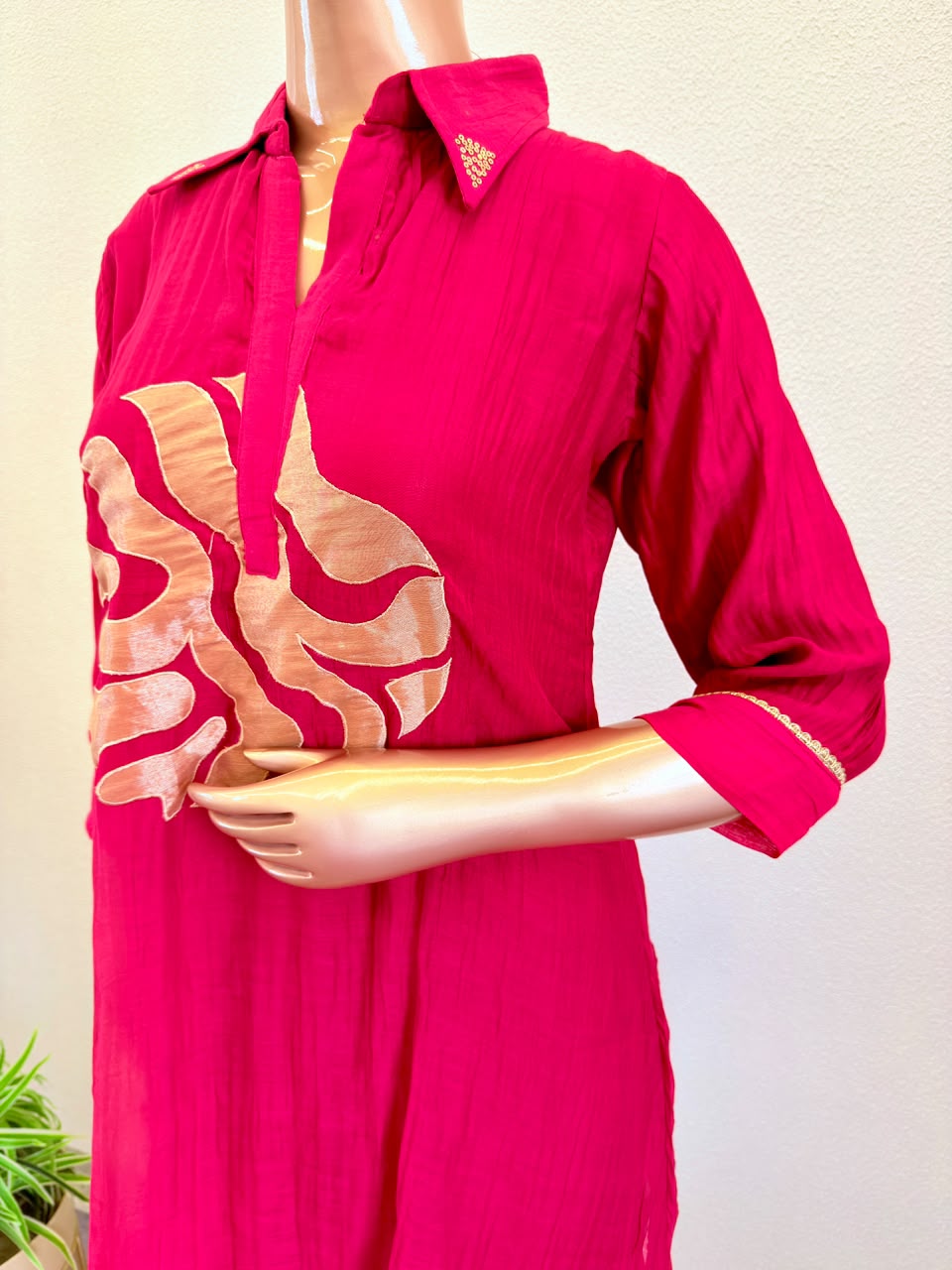 Mul Chanderi Collared Coord Set with Tissue Applique Motif