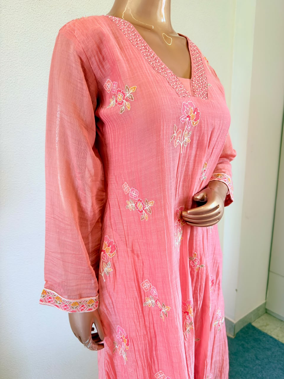 Crush Mul Chanderi A-Line Suit with V-neckline