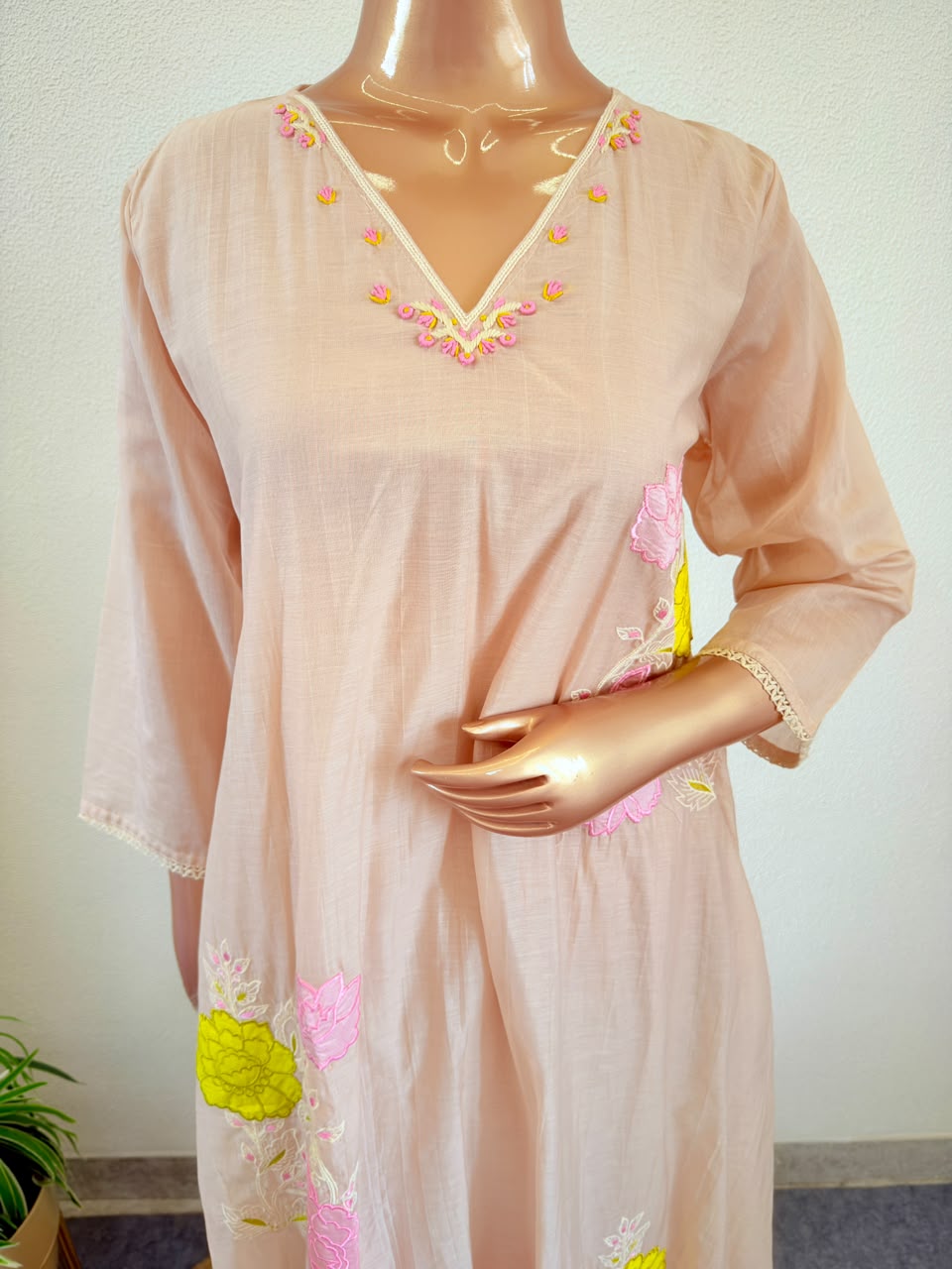 Ivory Semi Mul Chanderi Suit Set with Neon Applique Work