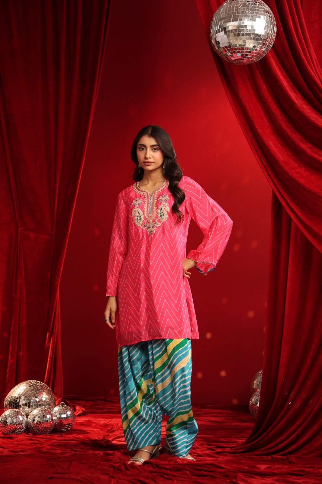 Zardozi Embroidered Yoke Bandhani Crepe Kurti with Contrast Farsi Pants