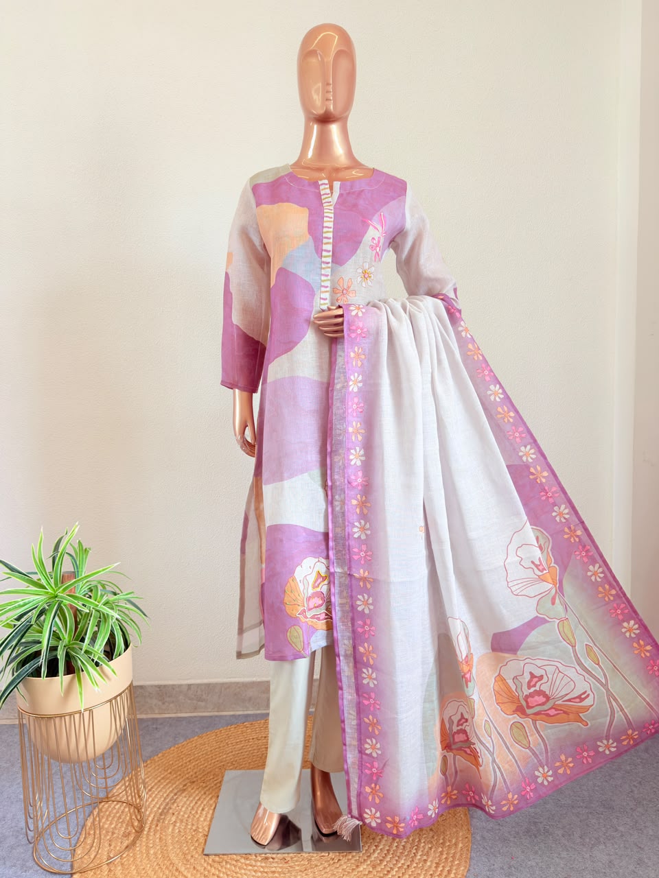 Color-Blocked Abstract Print Linen Suit Set with Embroidery
