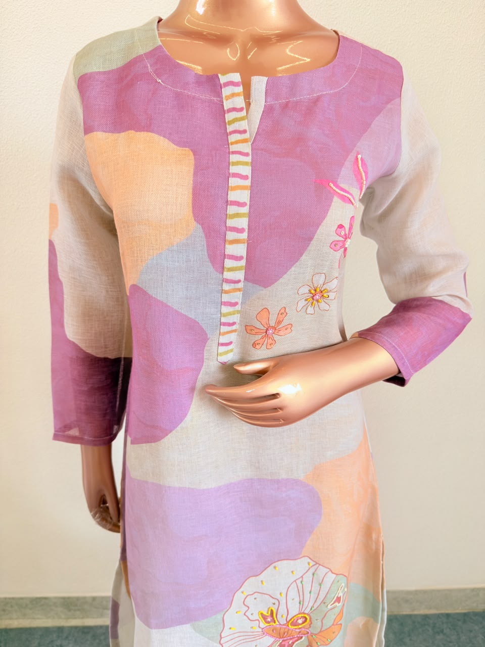 Color-Blocked Abstract Print Linen Suit Set with Embroidery