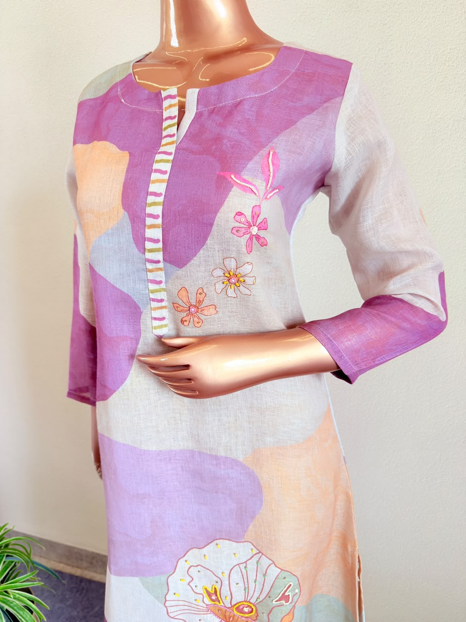 Color-Blocked Abstract Print Linen Suit Set with Embroidery