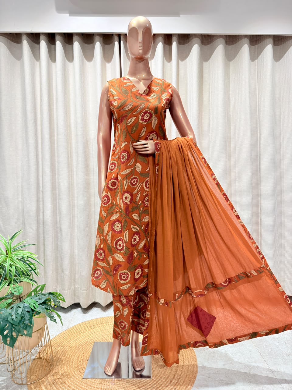 Kalamkari Print Sleeveless A-Line Suit Set with Dupatta