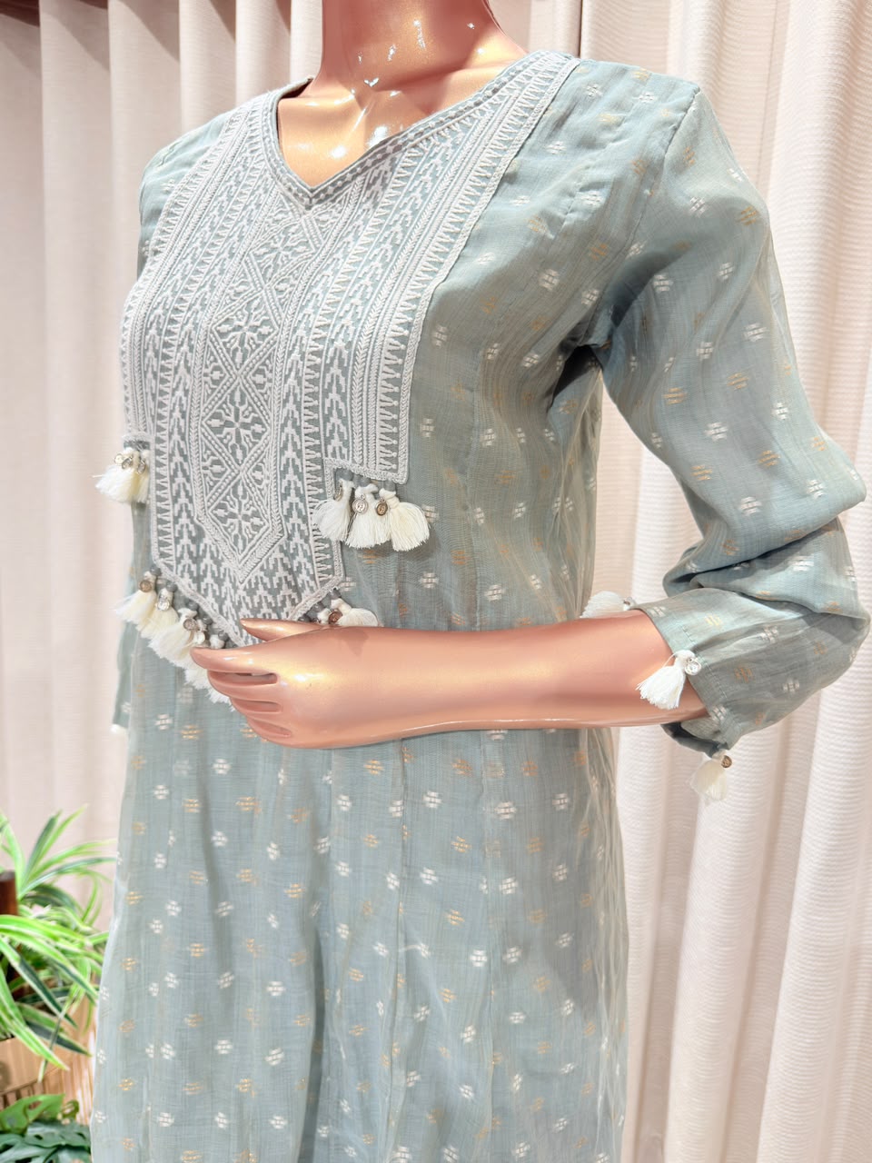 Embroidered Yoke Flared Suit Set with Scalloped Border Dupatta & Tassels