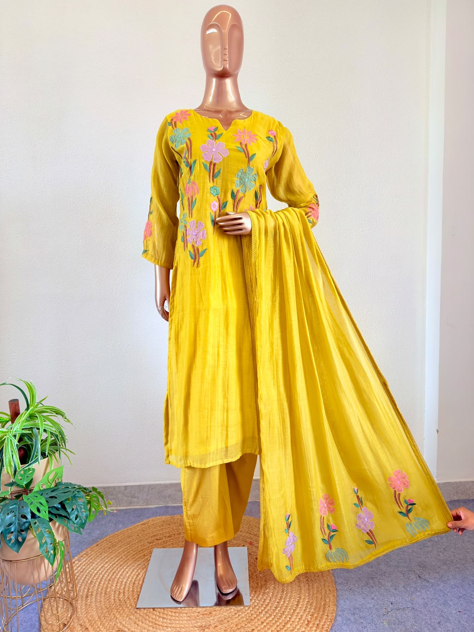 Applique Work Mul Chanderi Suit Set with Dupatta and Straight Pants