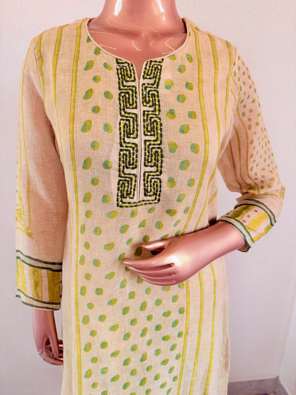 Geometric Print Linen Suit Set with Dupatta