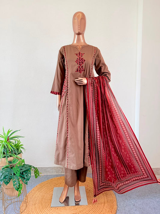 Gamthi style Applique & Mirror Work A-Line Suit Set with contrast dupatta