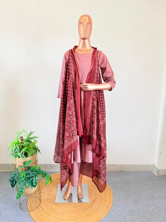 Solid Round-Neck Kurta Set with Ajrakh Block Print Jacket