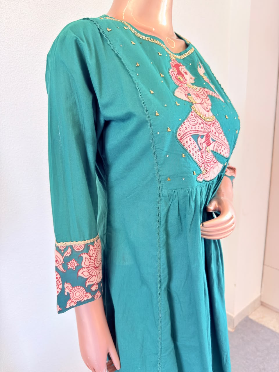 Kalamkari Classical Dancer Embroidered A-Line Side Cut Suit Set with Dupatta - Green