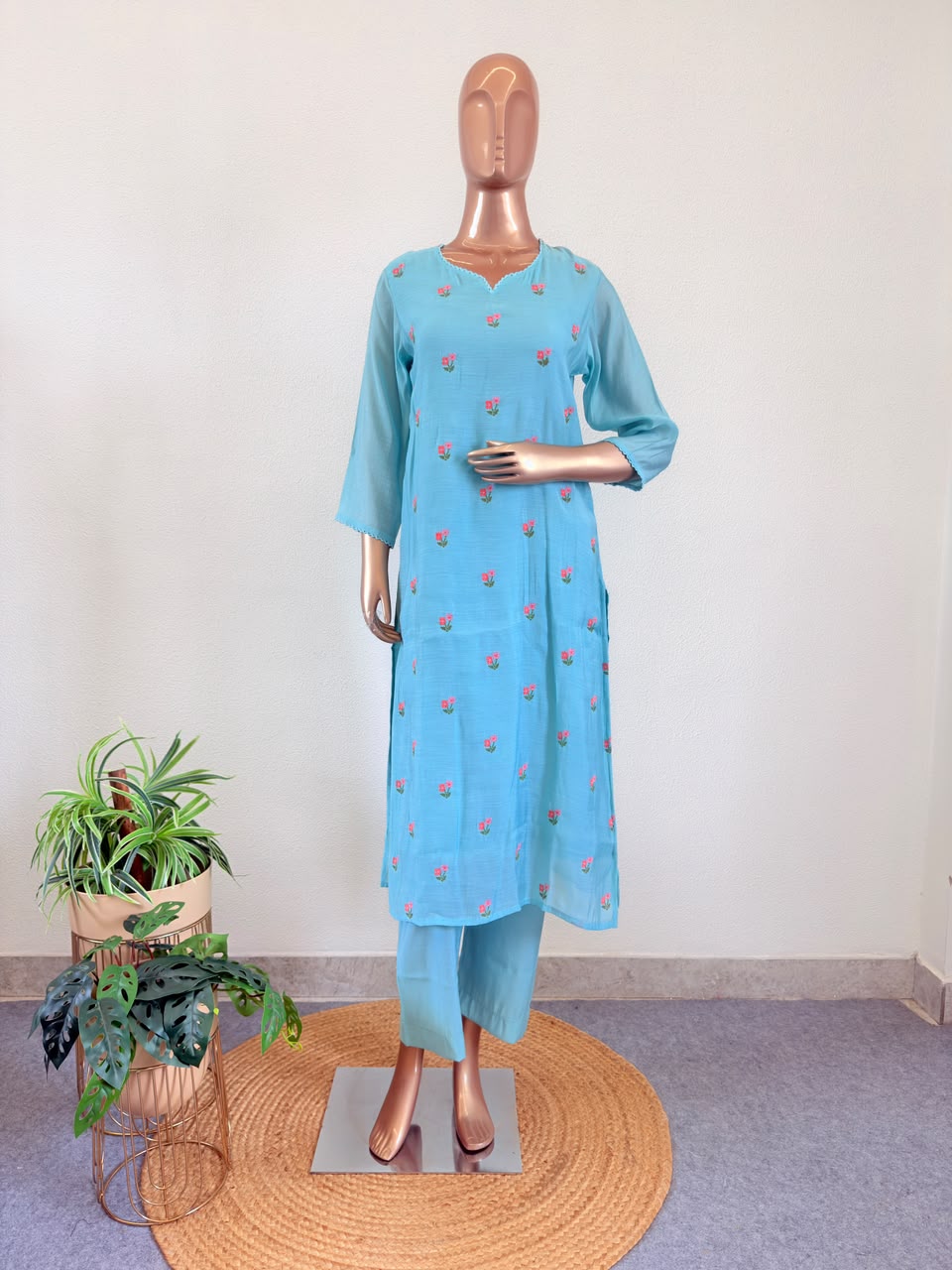 Scalloped Neckline Floral Embroidered Suit Set with Dupatta