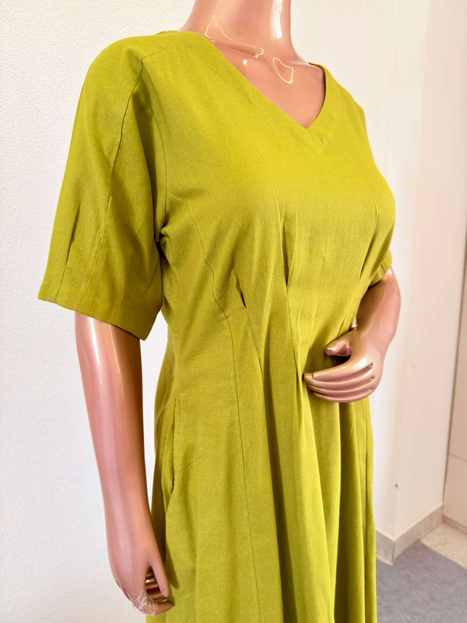 V-Neck Solid A-Line Flared Dress with Shoulder Pleats - Green
