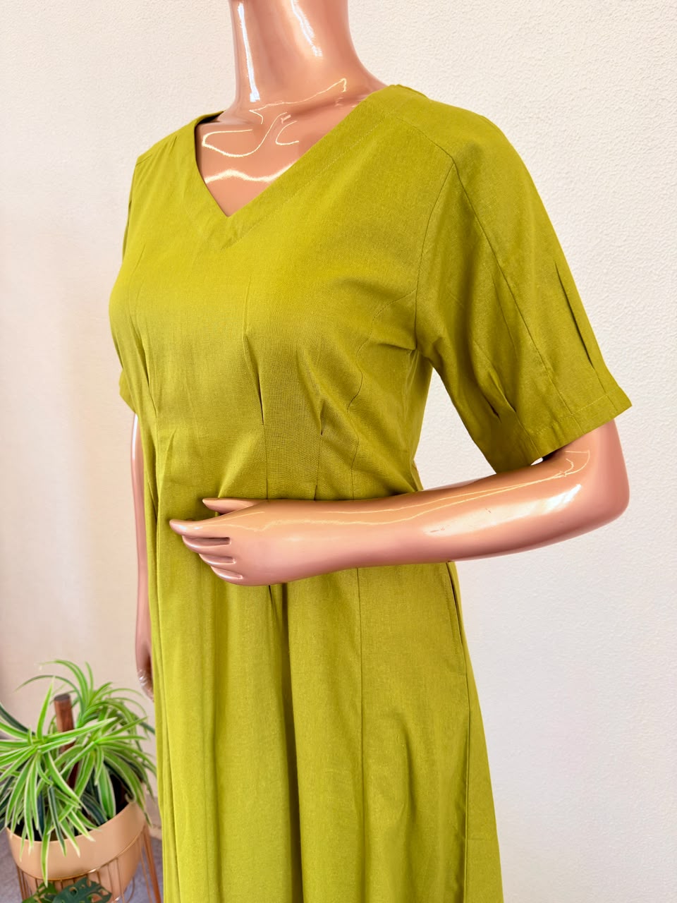 V-Neck Solid A-Line Flared Dress with Shoulder Pleats - Green